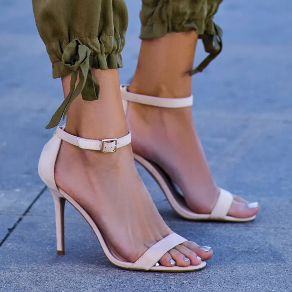 NWOT Lulu's Elsi Bone White Single Strap Heels